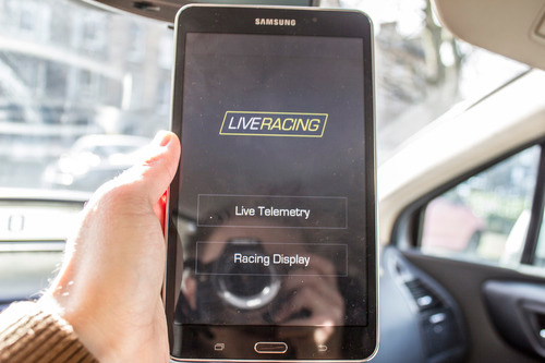 Live Racing App running on Samsung Tab 7